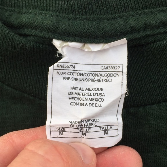 Brett Favre Packers T-Shirt, Size Medium - Picture 6 of 8